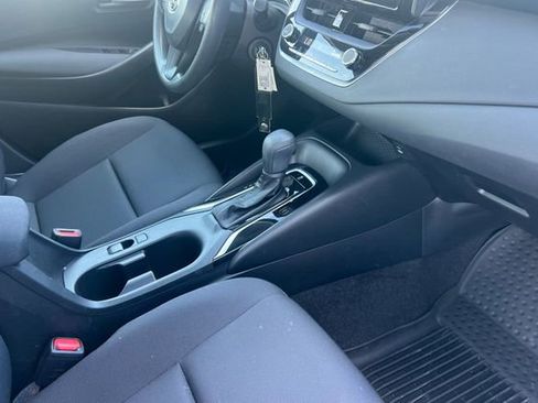 Used 2023 Toyota Corolla LE FWD image 18