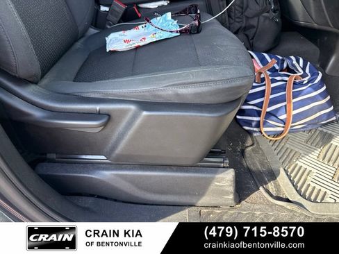 Used 2020 Chevrolet Silverado 1500 Custom w/ Custom Value Package RWD image 6