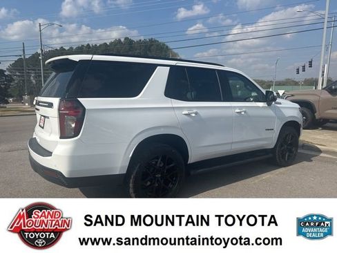 Used 2023 Chevrolet Tahoe Z71 w/ Luxury Package image 3