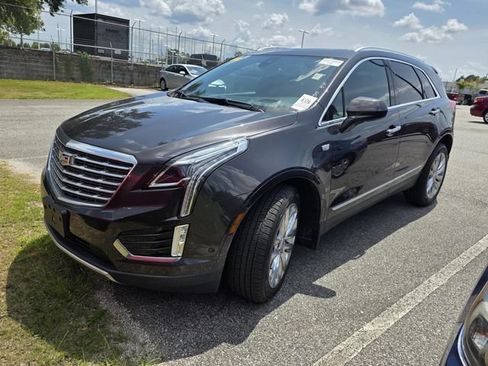 Used 2017 Cadillac XT5 Platinum w/ Driver Assist Package AWD/4WD image 14
