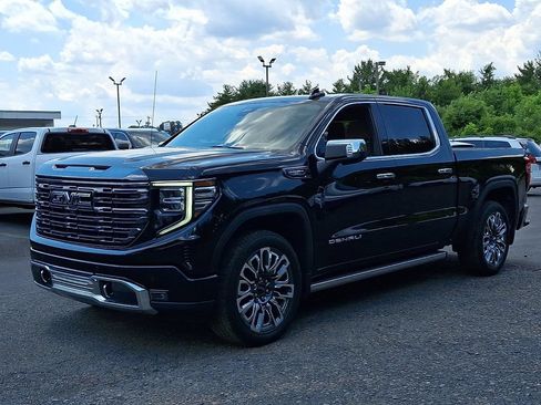 Certified 2023 GMC Sierra 1500 Denali Ultimate AWD/4WD image 3