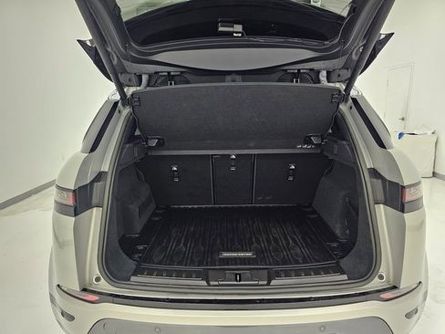 Used 2023 Land Rover Range Rover Evoque R-Dynamic SE image 32