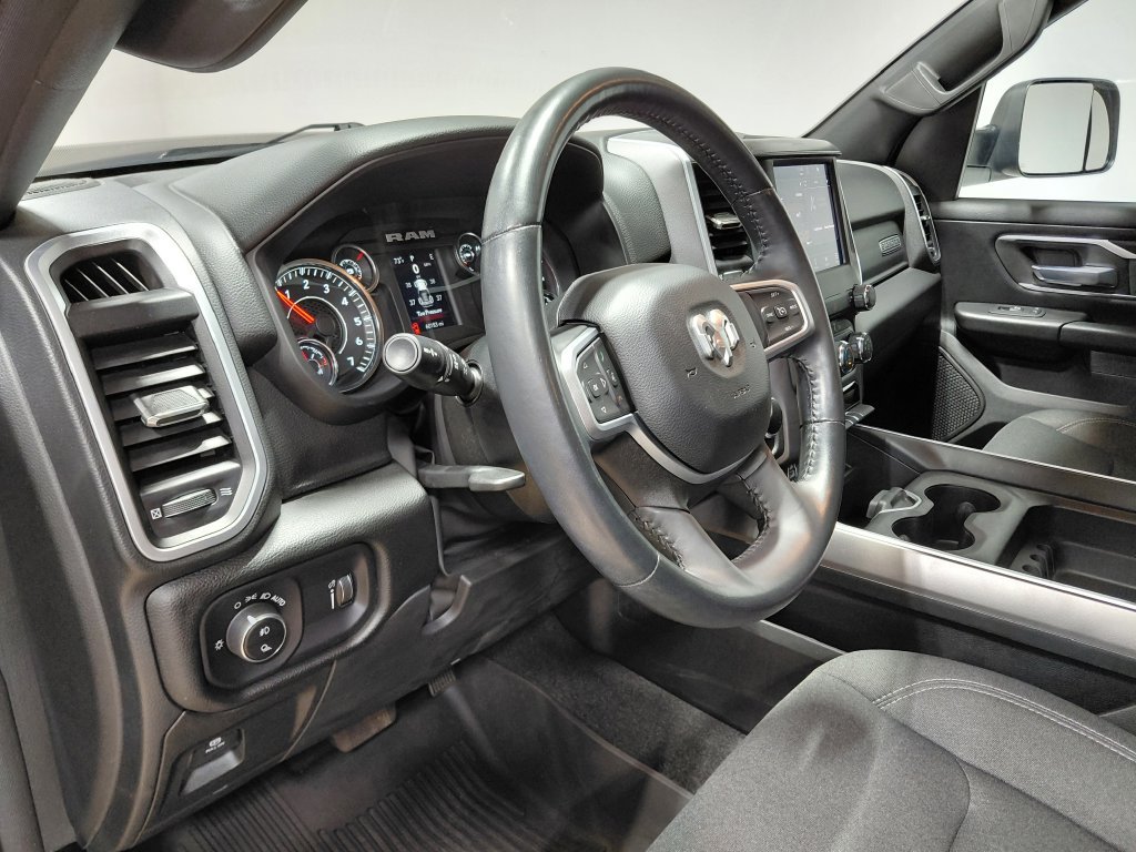 Used 2023 RAM 1500 Big Horn AWD/4WD image 30