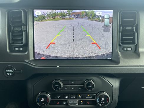 New 2025 Ford Bronco Big Bend w/ Black Diamond Package AWD/4WD image 5