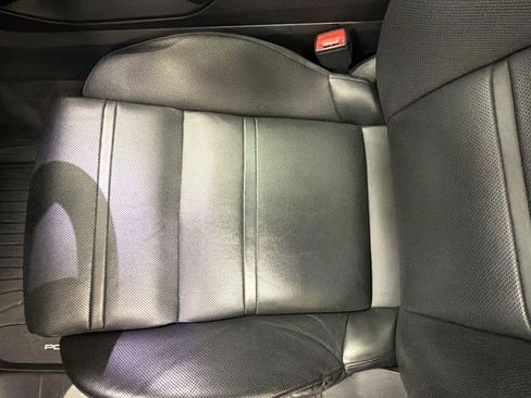 Used 2019 Porsche Cayenne image 19