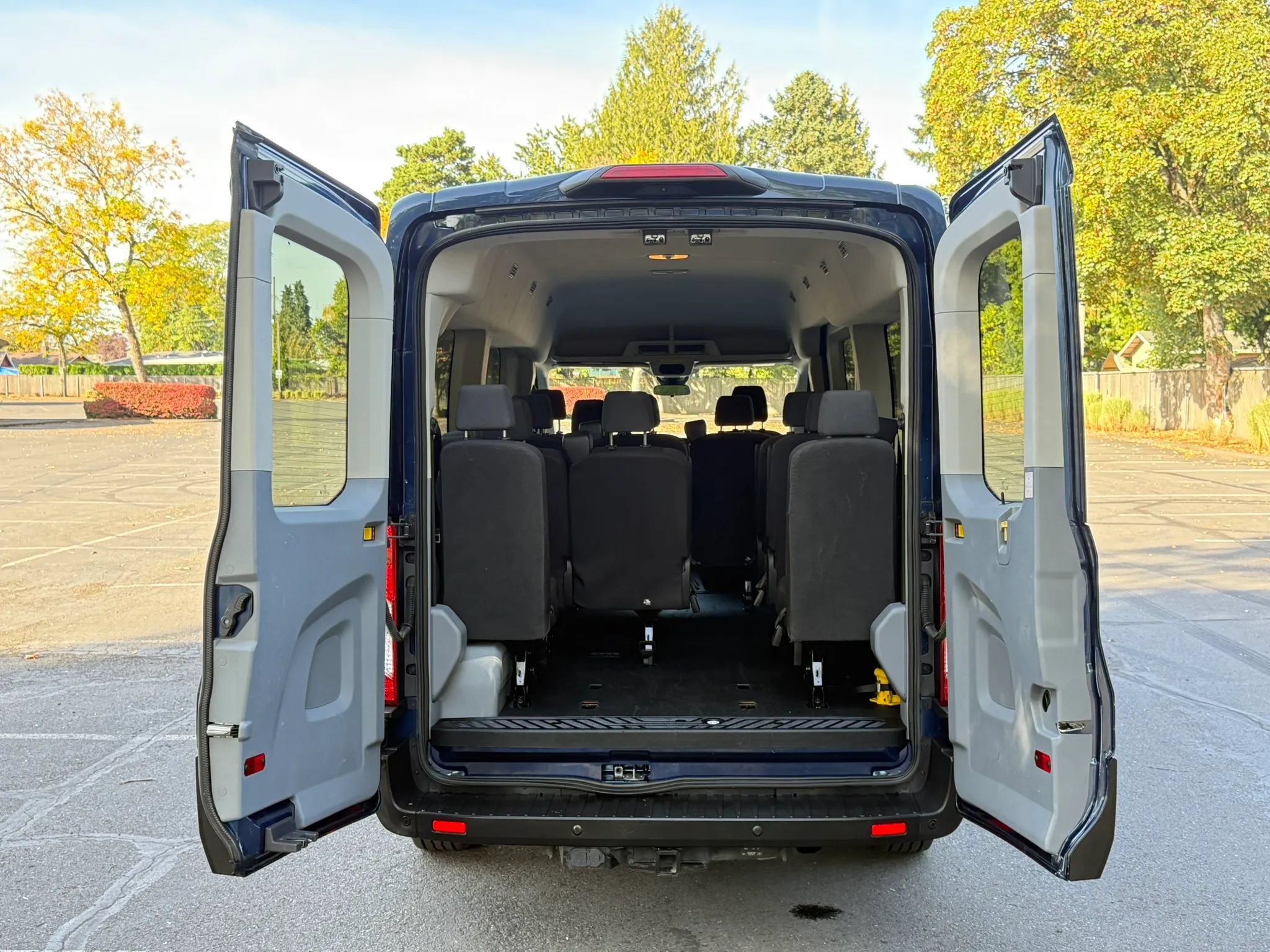 Used 2019 Ford Transit 350 XLT RWD image 27