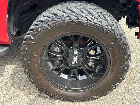 Used 2019 Toyota Tundra Platinum AWD/4WD image 10