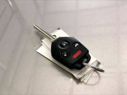 Used 2020 Subaru Outback Premium image 9