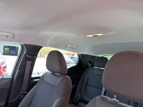 Used 2023 Chevrolet Bolt EUV LT w/ Driver Confidence Package FWD image 19