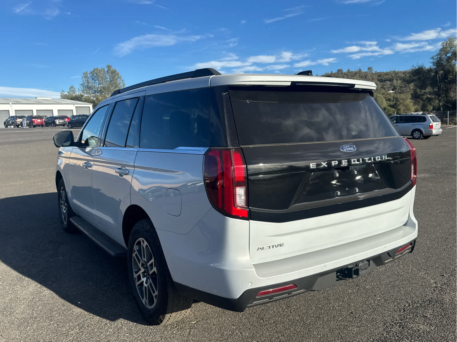 Certified 2025 Ford Expedition Active AWD/4WD image 7
