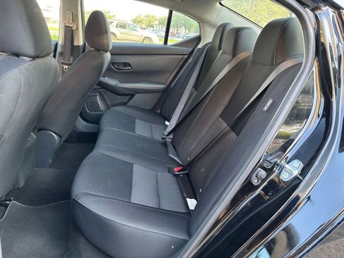 Used 2025 Nissan Sentra SV FWD image 21