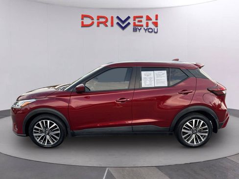 Used 2023 Nissan Kicks SV FWD image 7