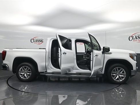 Used 2021 GMC Sierra 1500 SLT w/ X31 Off-Road Package image 30