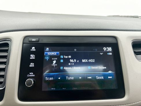 Used 2019 Honda HR-V EX image 19