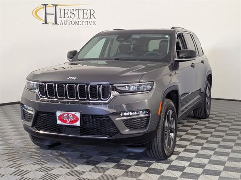 Used 2023 Jeep Grand Cherokee 4WD 4xe image 4