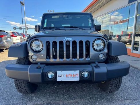 Used 2017 Jeep Wrangler Unlimited Rubicon w/ Cold Weather Group image 2
