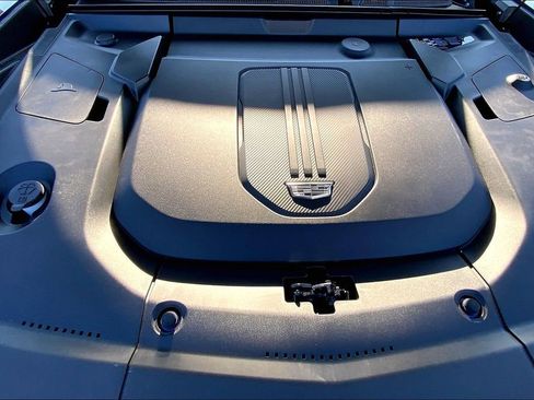 New 2026 Cadillac Lyriq V image 17