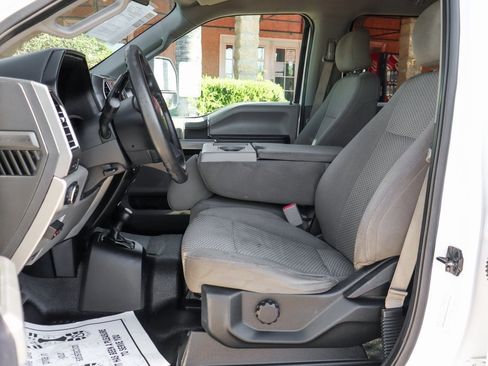 Used 2017 Ford F550 XLT image 20