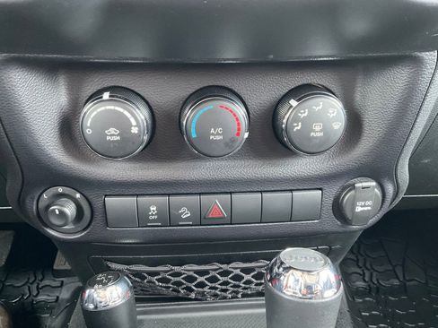 Used 2016 Jeep Wrangler Unlimited Sport w/ Quick Order Package 24S image 9