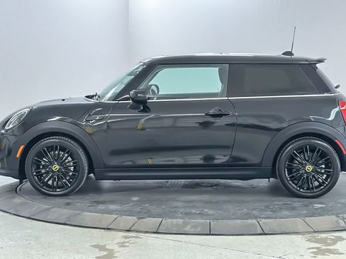 Used 2024 MINI Cooper SE FWD image 5