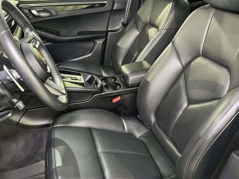 Certified 2023 Porsche Macan S AWD/4WD image 17