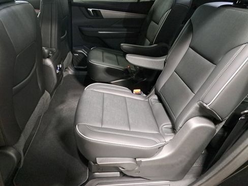 New 2026 Buick Enclave Preferred image 16