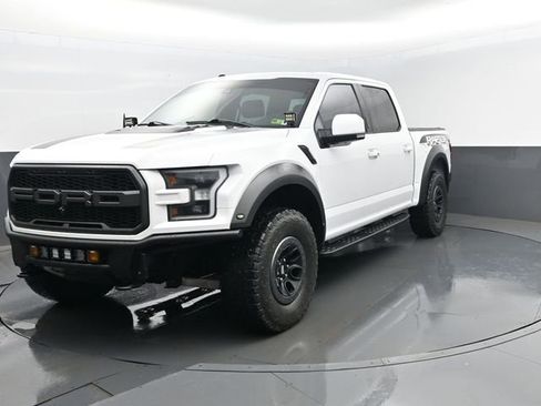 Used 2018 Ford F150 Raptor w/ Equipment Group 802A Luxury image 24