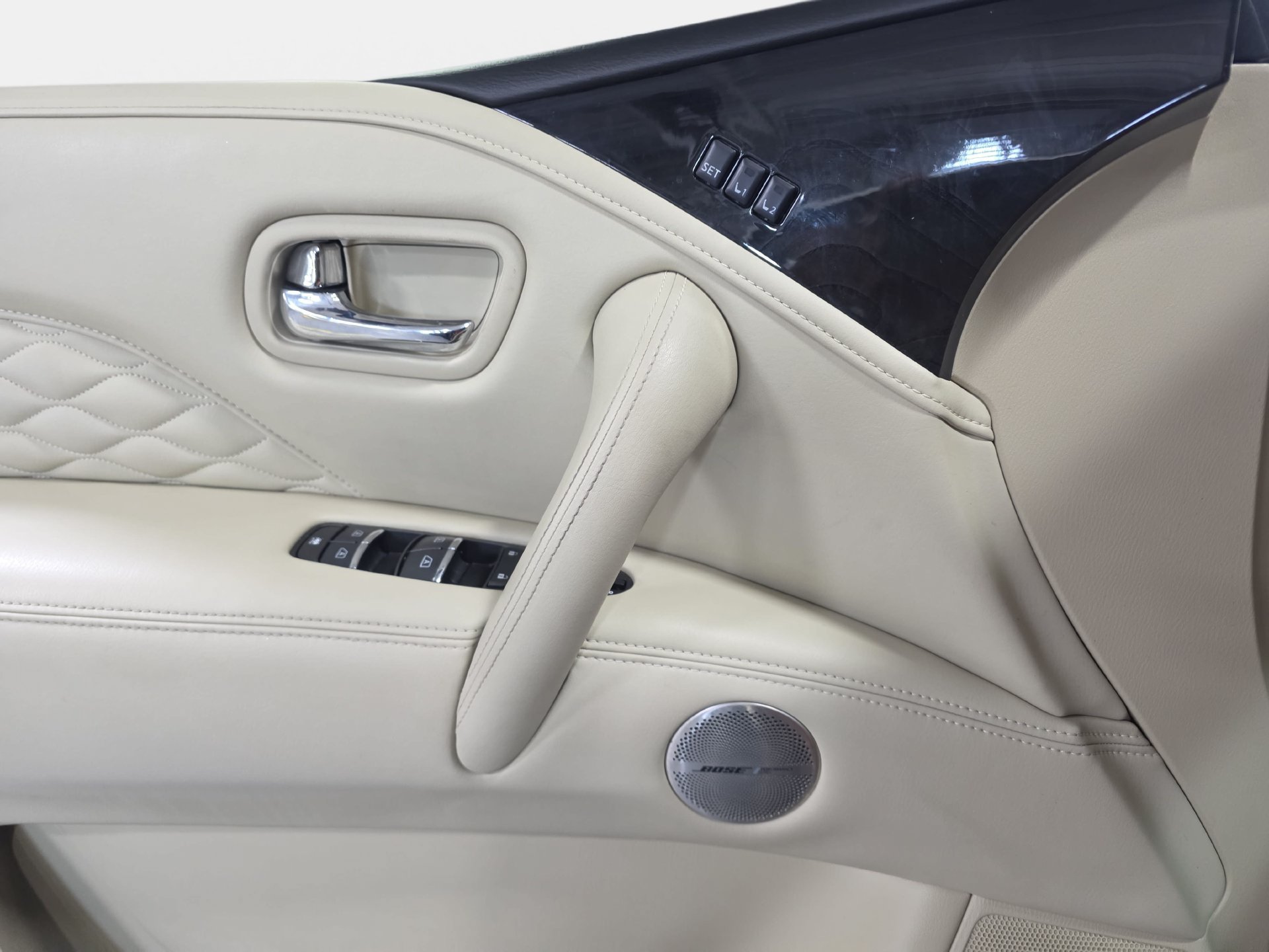 Certified 2024 INFINITI QX80 Sensory AWD/4WD image 26