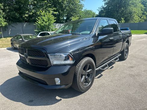 Used 2015 RAM 1500 Express AWD/4WD image 4