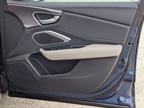 Used 2025 Acura RDX image 22