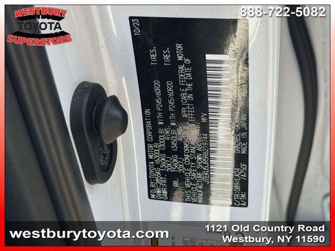 Used 2024 Toyota 4Runner Limited AWD/4WD image 22