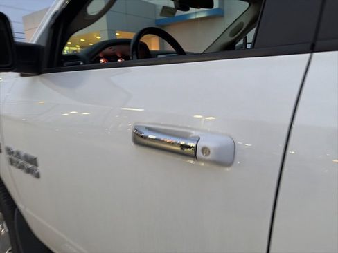 Used 2017 RAM 1500 Big Horn image 40