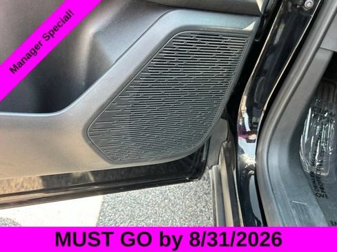 Used 2025 Chevrolet Equinox LT FWD image 14