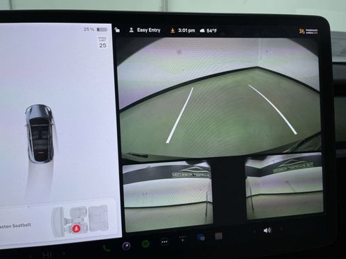 Used 2021 Tesla Model Y Long Range image 22