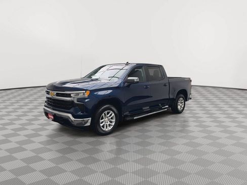 Used 2023 Chevrolet Silverado 1500 LT AWD/4WD image 38