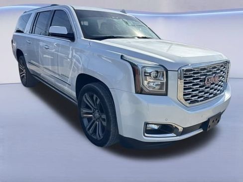 Used 2019 GMC Yukon XL Denali w/ Denali Ultimate Package image 4