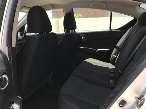 Used 2016 Nissan Versa SV FWD image 7