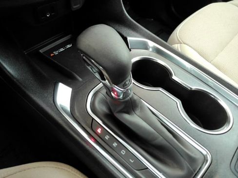 Used 2023 Chevrolet Traverse LT w/ LPO, Cargo Package image 48