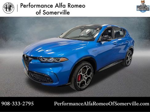 Used 2025 Alfa Romeo Tonale w/ Premium Package AWD/4WD image 1