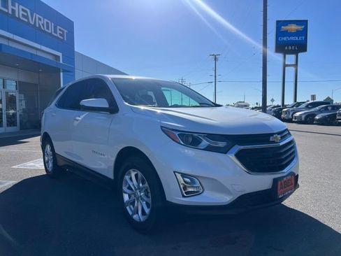 Used 2018 Chevrolet Equinox LT FWD image 3