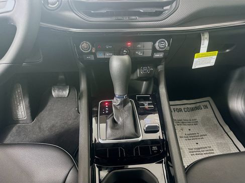 New 2026 Jeep Compass Latitude AWD/4WD image 15