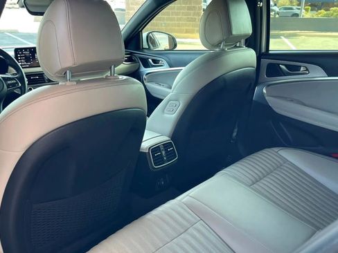 Used 2022 Genesis G70 3.3T w/ Sport Advanced Package image 37