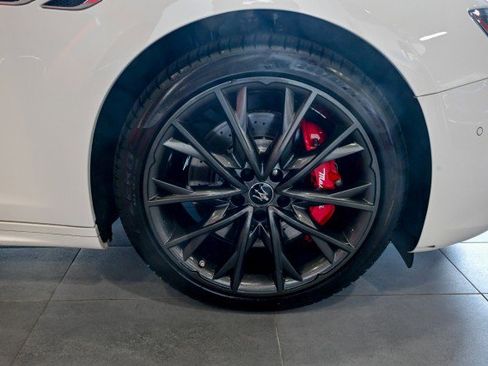 Used 2022 Maserati Ghibli Modena Q4 image 44