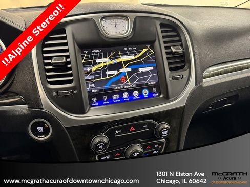 Used 2015 Chrysler 300 C image 26