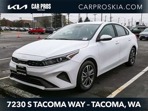 Used 2023 Kia Forte LXS w/ LXS Technology Package image 1