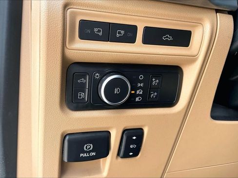 Used 2021 Ford F150 Lariat AWD/4WD image 14