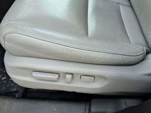 Used 2017 Honda Pilot EX-L image 16