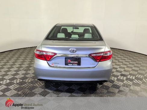 Used 2016 Toyota Camry XLE w/ Moonroof Package image 13