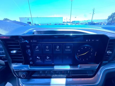 Used 2024 Chevrolet Silverado 3500 High Country w/ Technology Package AWD/4WD image 23