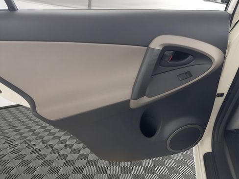 Used 2008 Toyota RAV4 2WD image 17